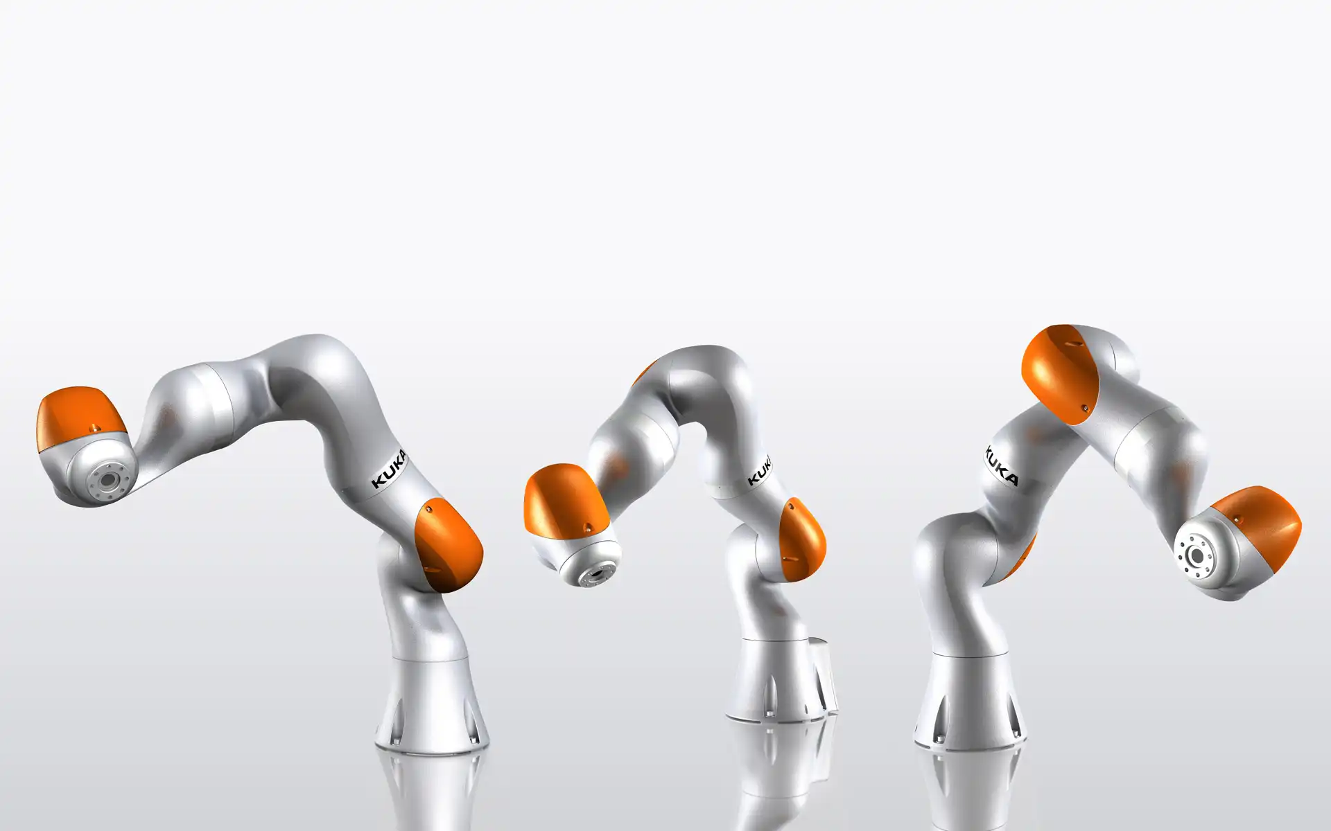 KUKA LBR iiwa: three robots in line
